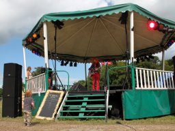 Armand tijdens Mañana Mañana (Hummelo 2013, foto: Harold Pelgrom)