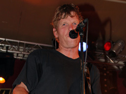 Kabaal tijdens het Hummelose Volksfeest (Hummelo 2011, foto: Harold Pelgrom)