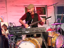 King Automatic tijdens Mañana Mañana (Hummelo 2013, foto: Harold Pelgrom)