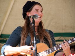 Leonie Evans tijdens Mañana Mañana (Hummelo 2013, foto: Harold Pelgrom)