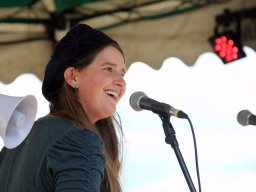 Leonie Evans tijdens Mañana Mañana (Hummelo 2013, foto: Harold Pelgrom)