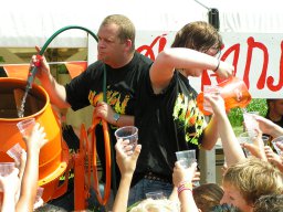 Blagenrock met Normaal bij Flophouse in Toldiek (Toldijk 2006, foto: Harold Pelgrom)