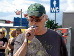 CD Presentatie Normaal door Hendrik Haverkamp (Lichtenvoorde 2009, foto: Harold Pelgrom)