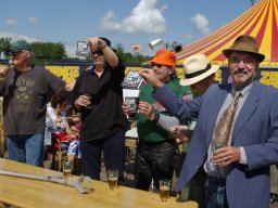 CD Presentatie Normaal door Hendrik Haverkamp (Lichtenvoorde 2009, foto: Harold Pelgrom)