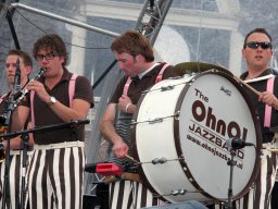 OhnO Jazzband tijdens Jazztime at the Keppel Castle (Laag-Keppel 2011, foto: Harold Pelgrom)