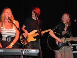 Van Oorsprong tijdens Rock 'n Ten Festival (Doetinchem 2010, foto: Harold Pelgrom)