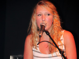 Van Oorsprong tijdens Rock 'n Ten Festival (Doetinchem 2010, foto: Harold Pelgrom)